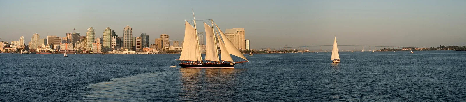 San Diego · fotografía representativa de la ciudad, ajena al archivo del viaje.
